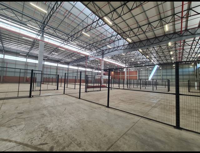 5,515M² WAREHOUSE TO LET IN SAMRAND BUSINESS PARK